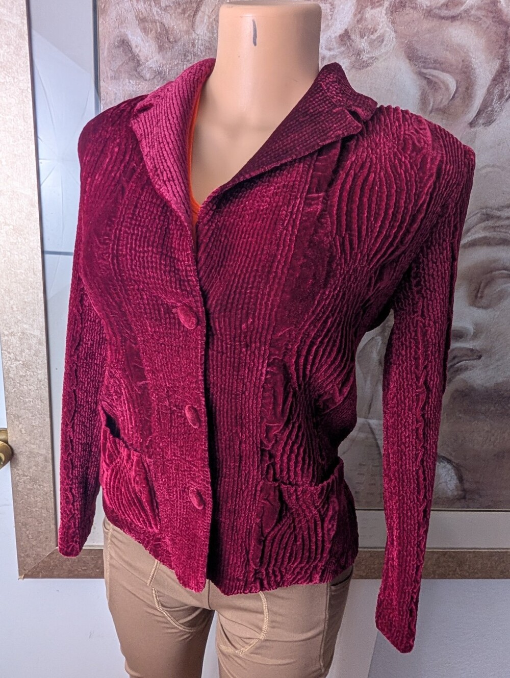Vintage Harve Bernard crinkle textured evening jacket in a rich burgundy Size 4
